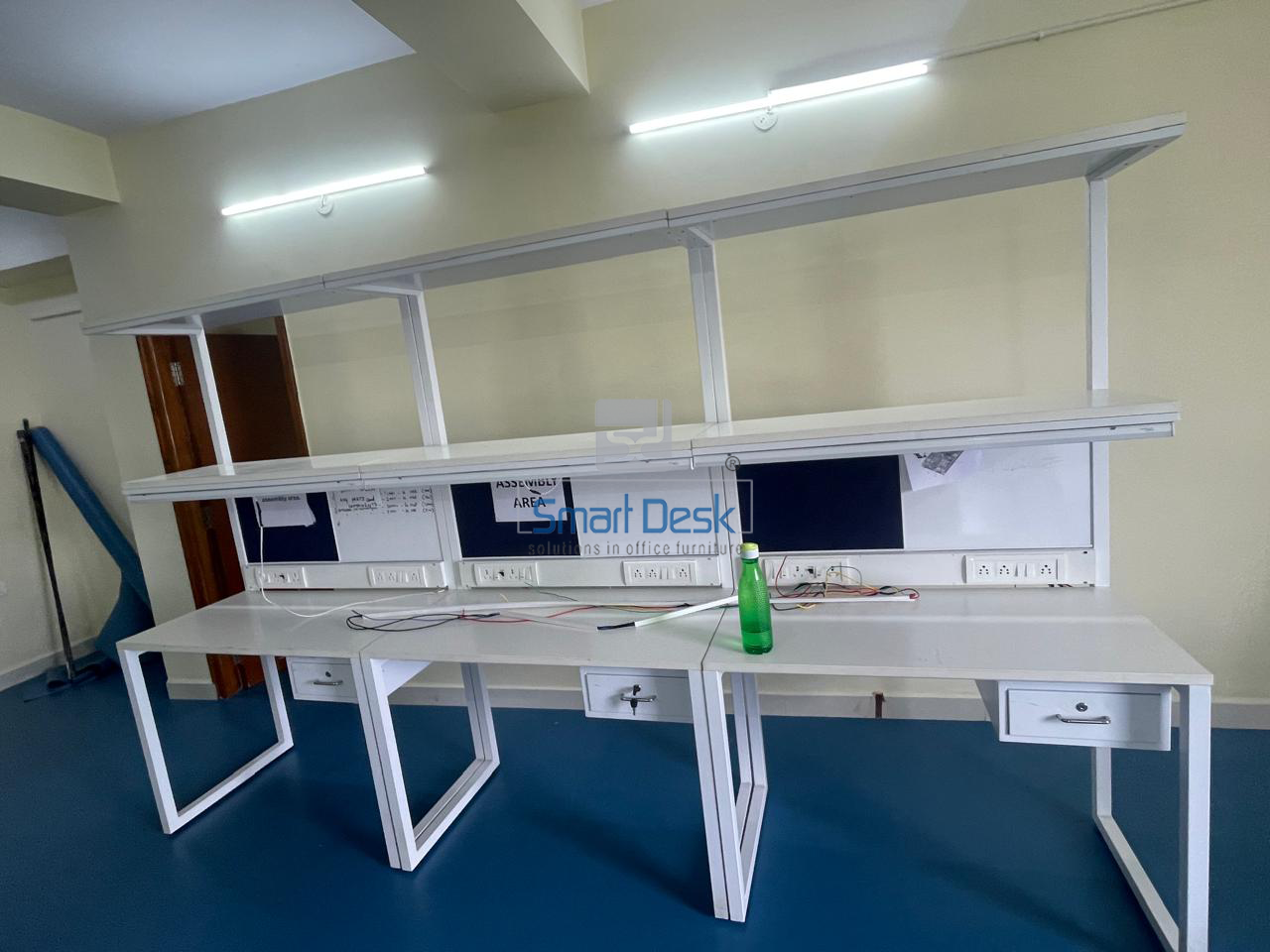 Lab Smart Table Smart Desk | Special Images - Lab Table